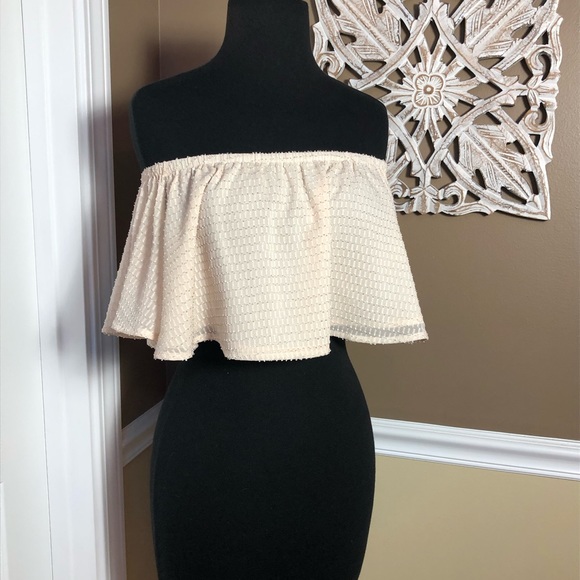 ⭐️ x REVOLVE Bree Crop Top in PearlHouse of Harlow 1960 SMALL - Picture 4 of 8